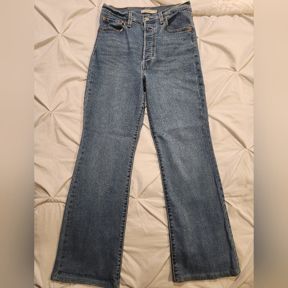 Levis Rib Cage Boot Cut Size 31 Short
